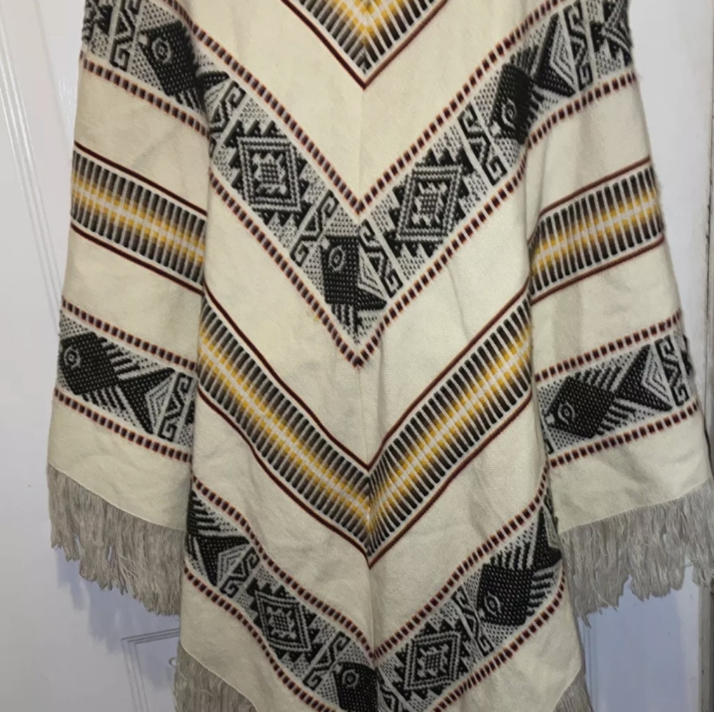 VTG Tejidos Diaz Long Cape, Poncho One size fits all fish Motif Wool - Picture 9 of 9